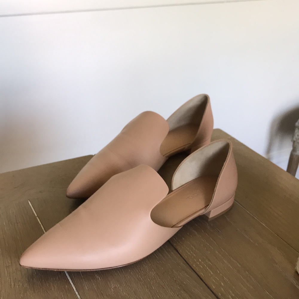 $295 new in box Vince nude Damris flat 37.5 7.5